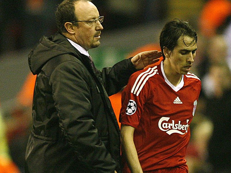 Rafael-Benitez-Pats-Yossi-Benayoun-Liverpool-_2375254.jpg