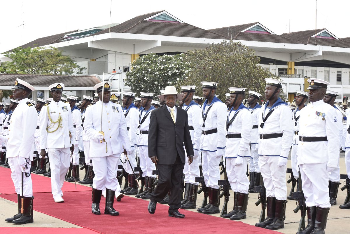 Museveni-in-kenya.jpg