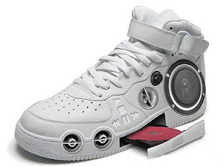 mp3-shoes2.jpg