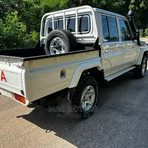 Toyota Land Cruiser 2018 Pearl