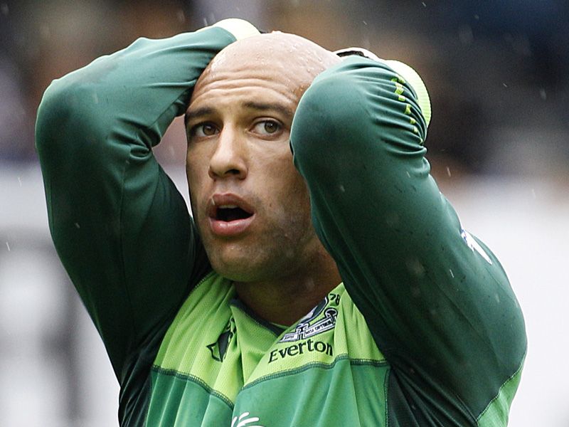 Everton-v-Newcastle-Tim-Howard-woe_2504629.jpg