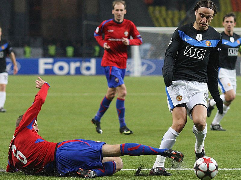 Aleksei-Berezutski-Trip-Dimitar-Berbatov-CSKA_2375494.jpg