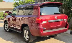 Toyota Land Cruiser 4.5 V8 VXR 2014 Red