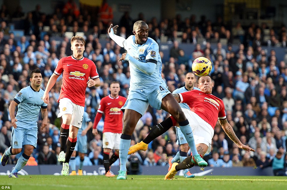 1414939085115_wps_42_Manchester_City_s_Yaya_To.jpg