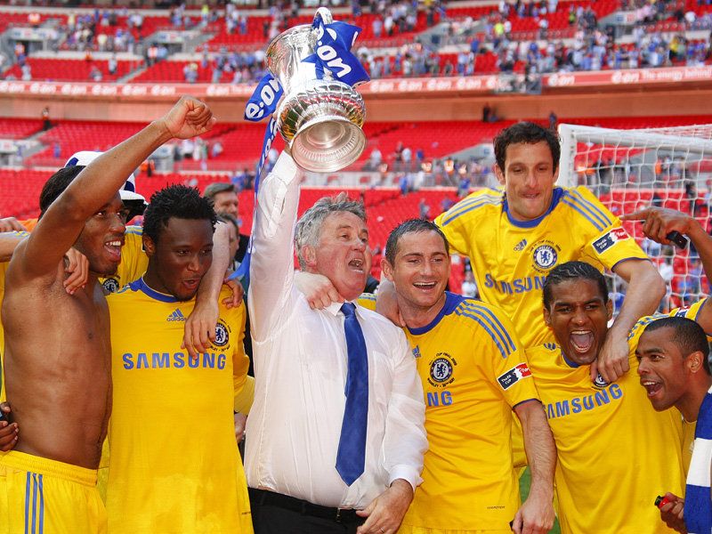 Guus-Hiddink-Chelsea-FA-Cup_2312495.jpg