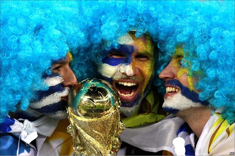 _48274083_uruguayfans_ap.jpg