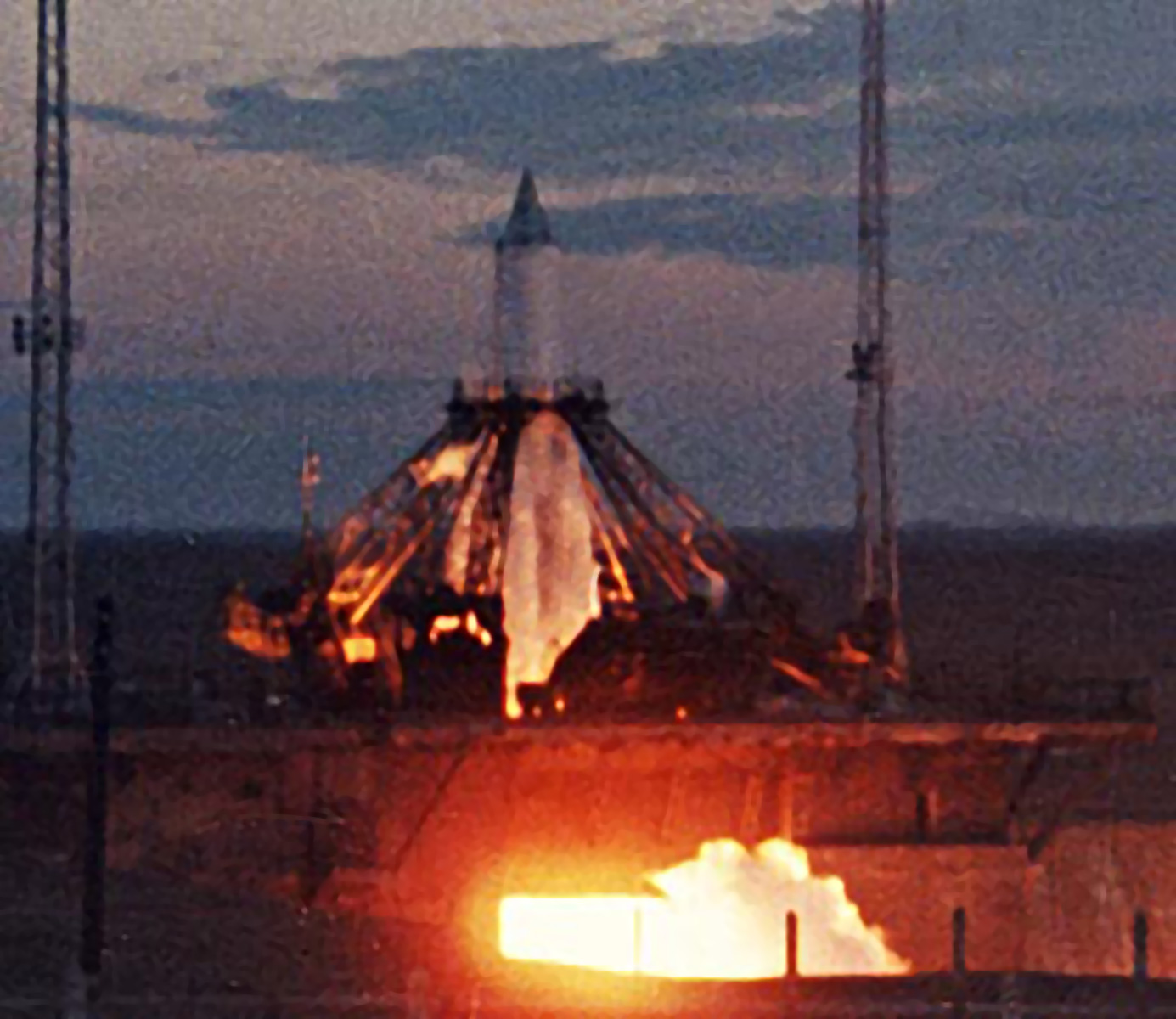 lg_sputnik-2-launch-photo.jpg