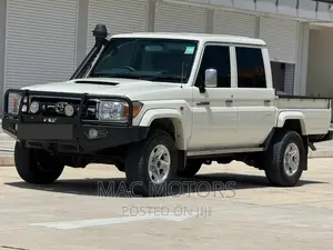 Toyota Land Cruiser 2020 White