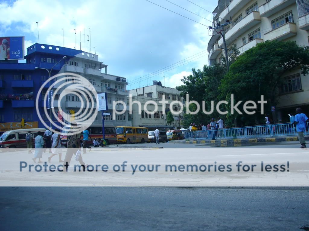 Busy_Dar_es_Salaam_roads.jpg