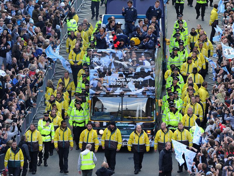 Manchester-City-homecoming-FA-Cup-Open-Top-ce_2600466.jpg