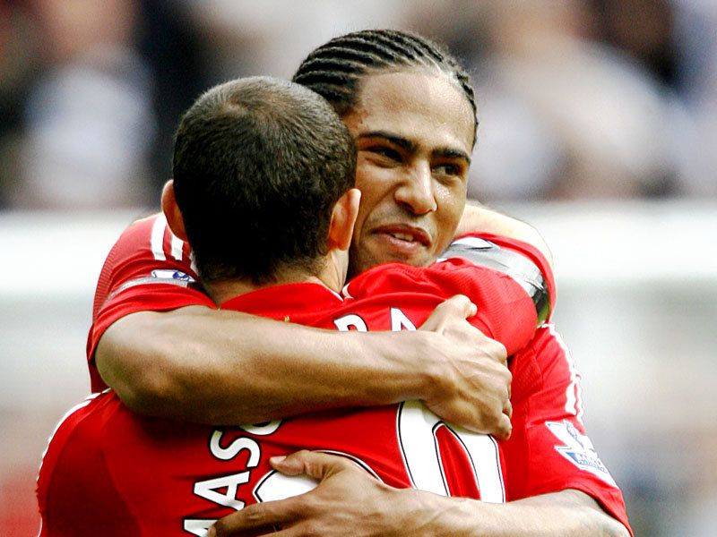 Glen-Johnson-Bolton-Wanderers-Liverpool-Premi_2353892.jpg