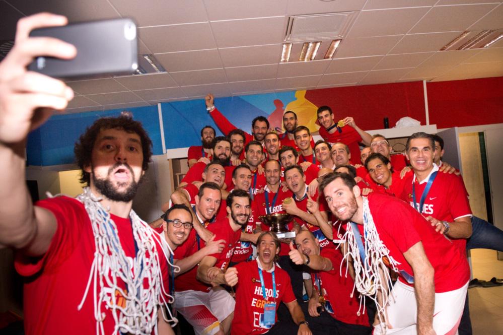 CPX-AhDVAAAWm28.jpg:large