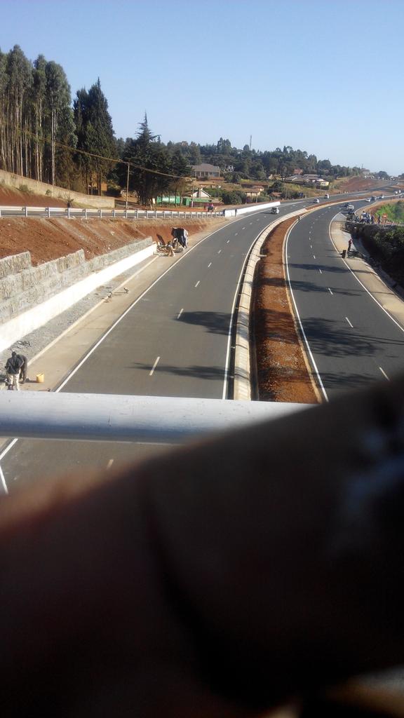 B9yRm6iIUAAD0Bg.jpg:large