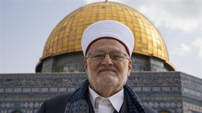 Israeli forces, intelligence officers, storm house of al-Aqsa Mosque preacher, report says