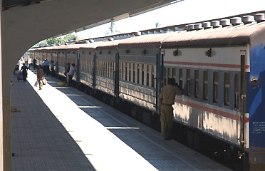 Tanzania-train-at-dar.jpg