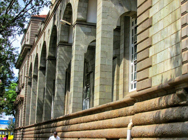 B4zxhOYCUAAmvWr.png:large