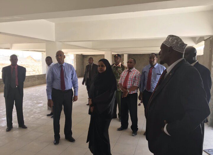 CeKB1tTWwAAPY2E.jpg:large