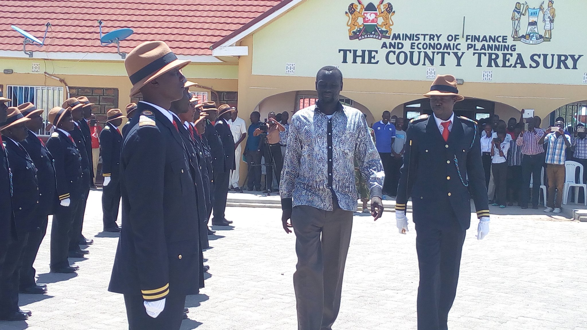 C7gmSSMXgAMtZCi.jpg:large