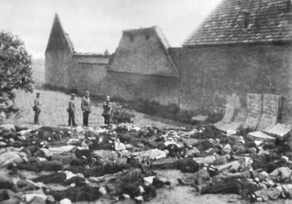 Lidice_massacred_men.jpg