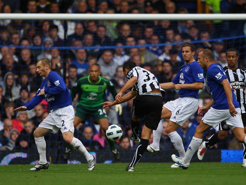 Everton-v-Newcastle-Hatem-Ben-Arfa-goal_2504611.jpg
