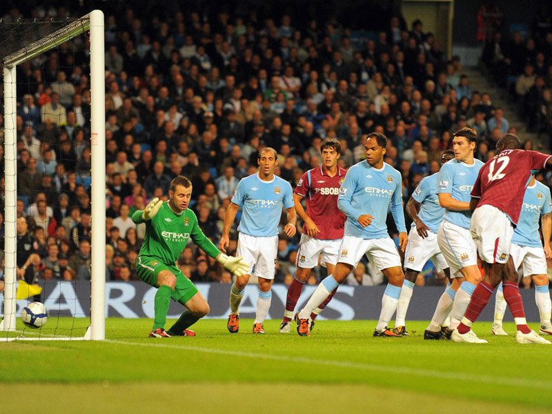 Man-City-v-West-Ham-Carlton-Cole-goal_2366503.jpg