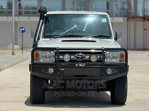 Toyota Land Cruiser 2020 White