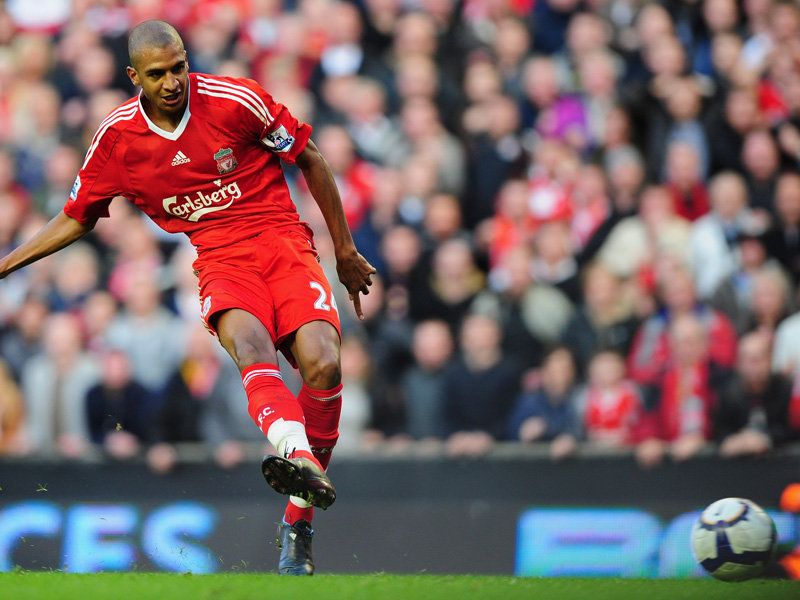 Liverpool-v-Manchester-United-David-Ngog-goal_2376823.jpg