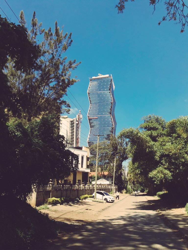 DP8481bW0AEbvjt.jpg:large