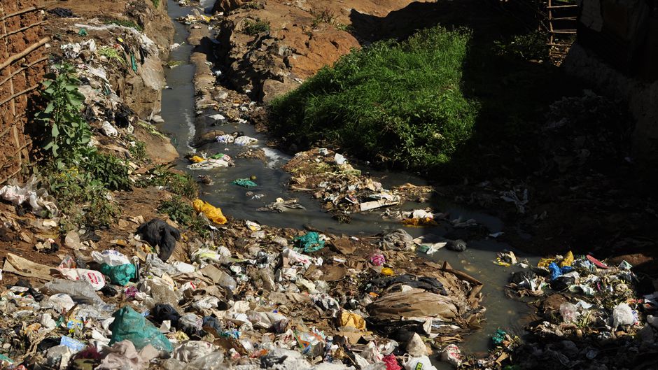 Kibera-trash.jpg
