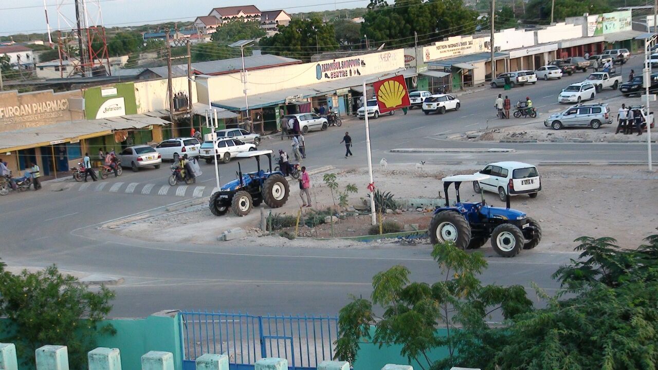 CnBg6MsWYAAlHF7.jpg:large