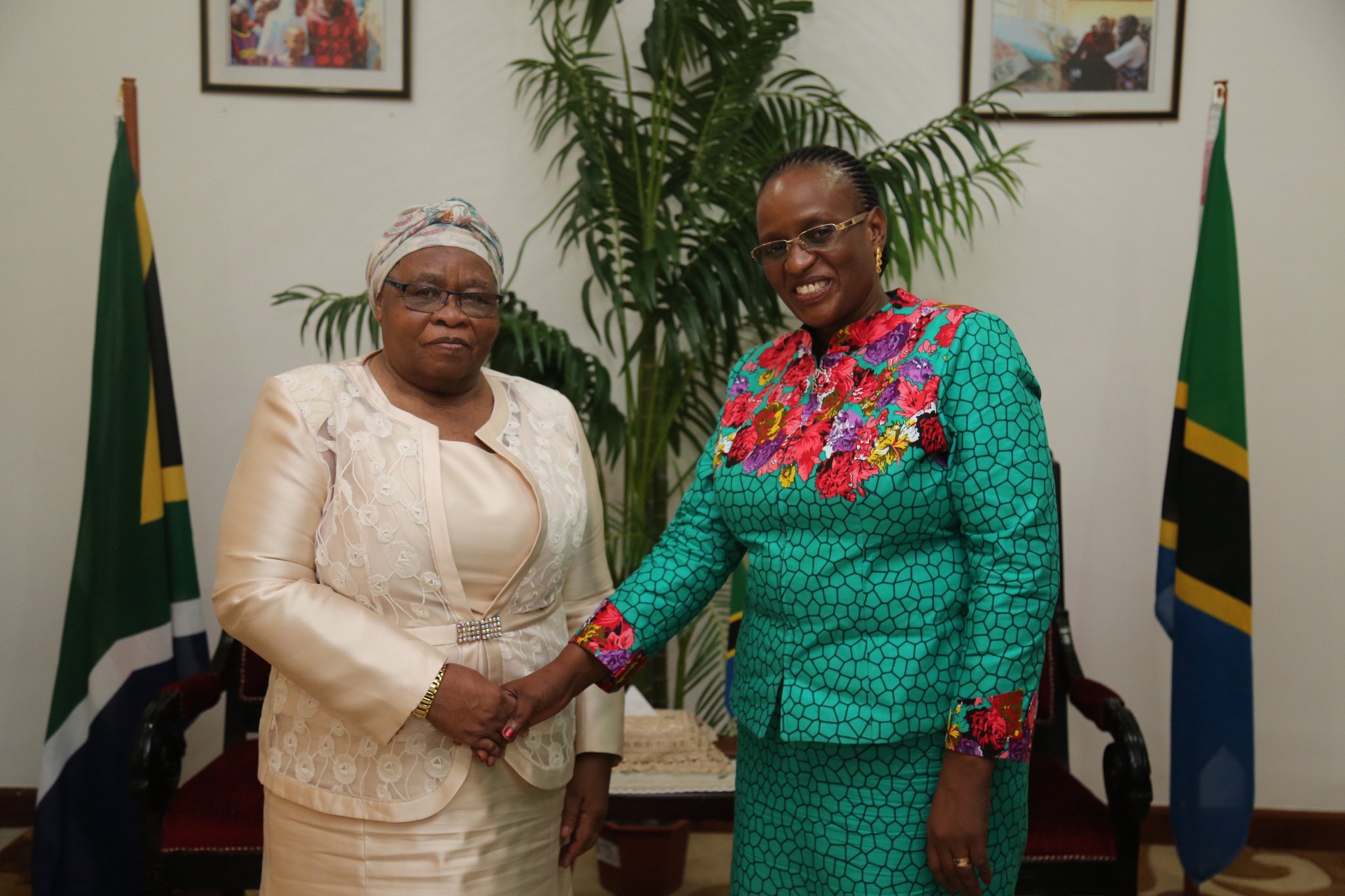 C_jCsCsWsAA8SJe.jpg:large