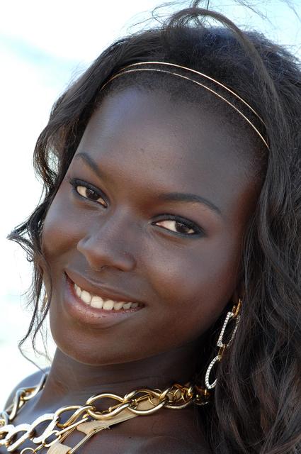 darkskinafricanbeauty.jpg