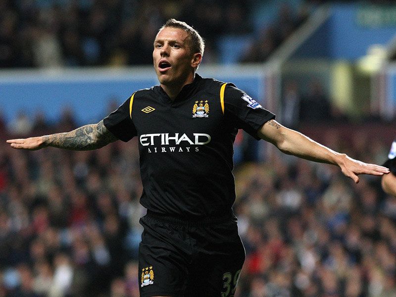 Villa-v-Man-City-Craig-Bellamy-celeb_2369583.jpg