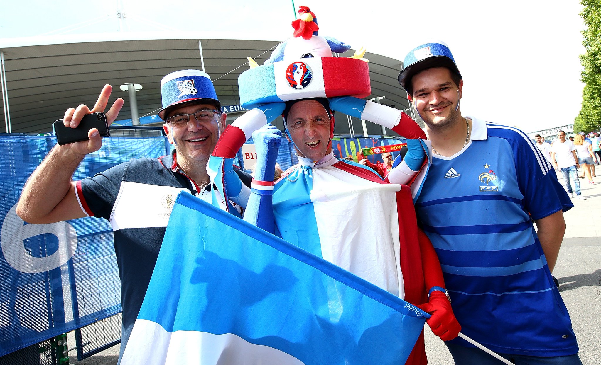 CnAzmQTWIAA4Qhe.jpg:large