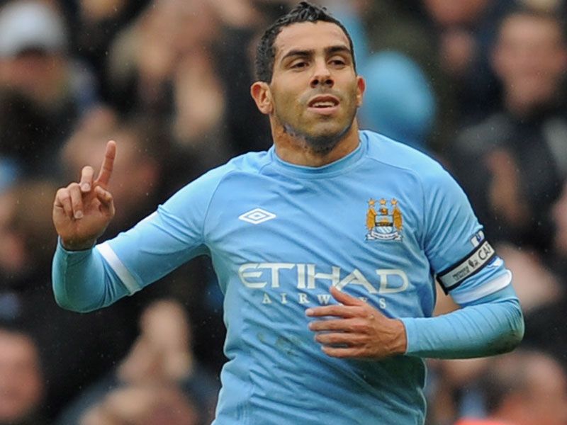 Manchester-City-v-Newcastle-Carlos-Tevez-cele_2510945.jpg