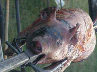 cochon_de_lait_a_la_broche.jpg