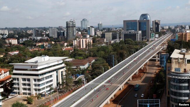 Muonekano wa Barabara ya Nairobi Expressway iliyojengwa na Shirika la Barabara na Madaraja la China (CRBC) Mei 8, 2022. Picha na REUTERS/Thomas Mukoya