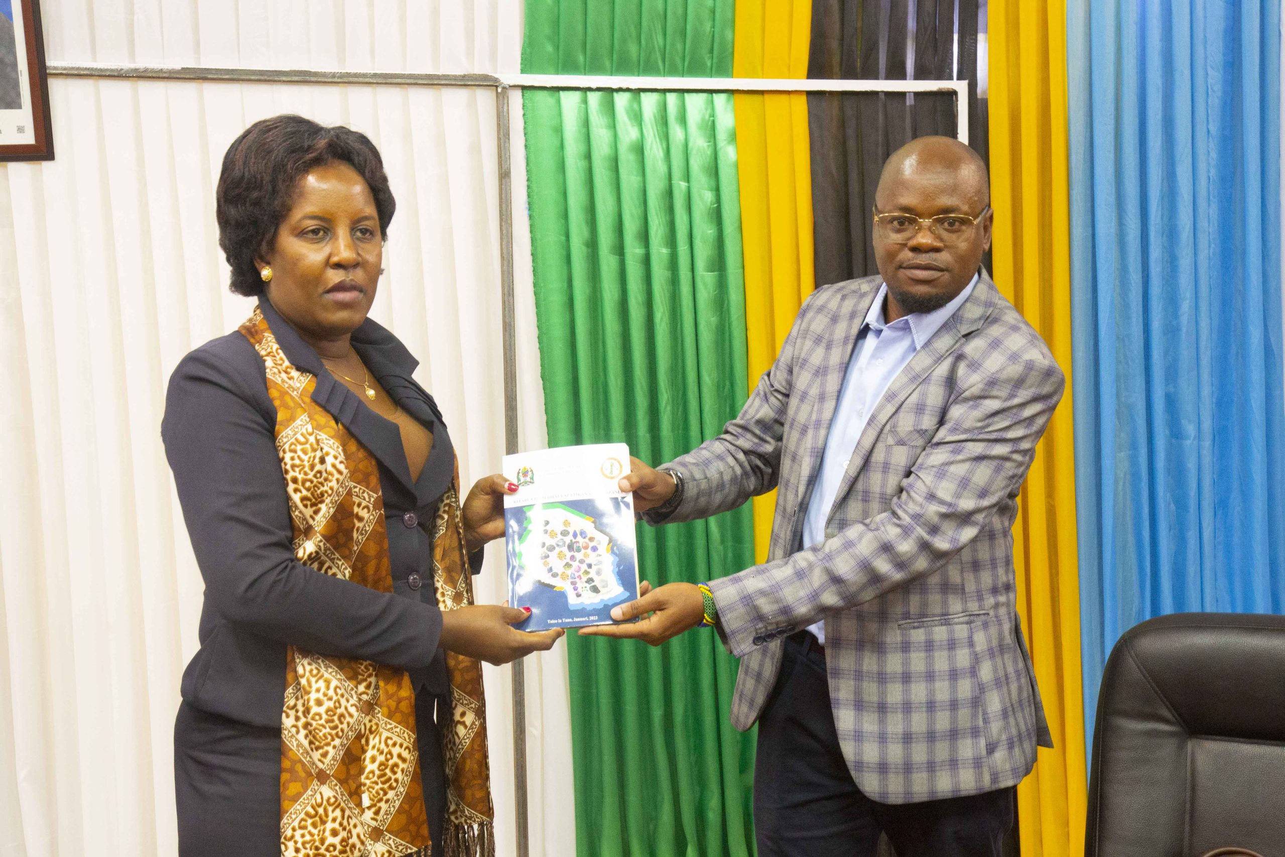 greenwavesmedia.co.tz