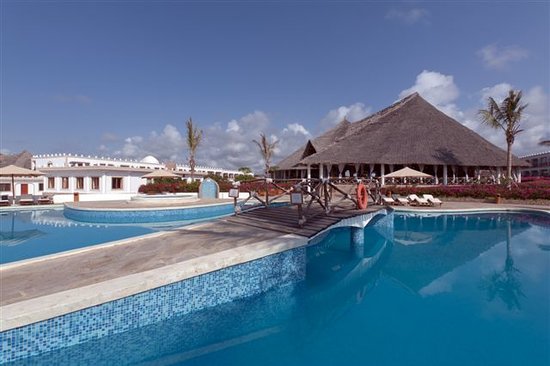 twiga-watamu.jpg