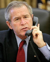 us-president-bush-phone-white-house-2006-afp-bg.jpg