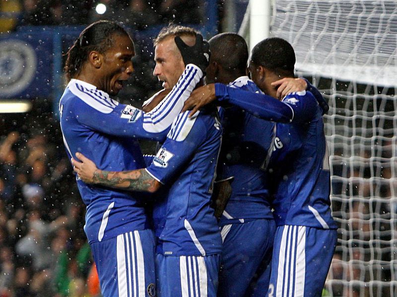Chelsea-v-Man-City-Raul-Meireles-goal_2690384.jpg