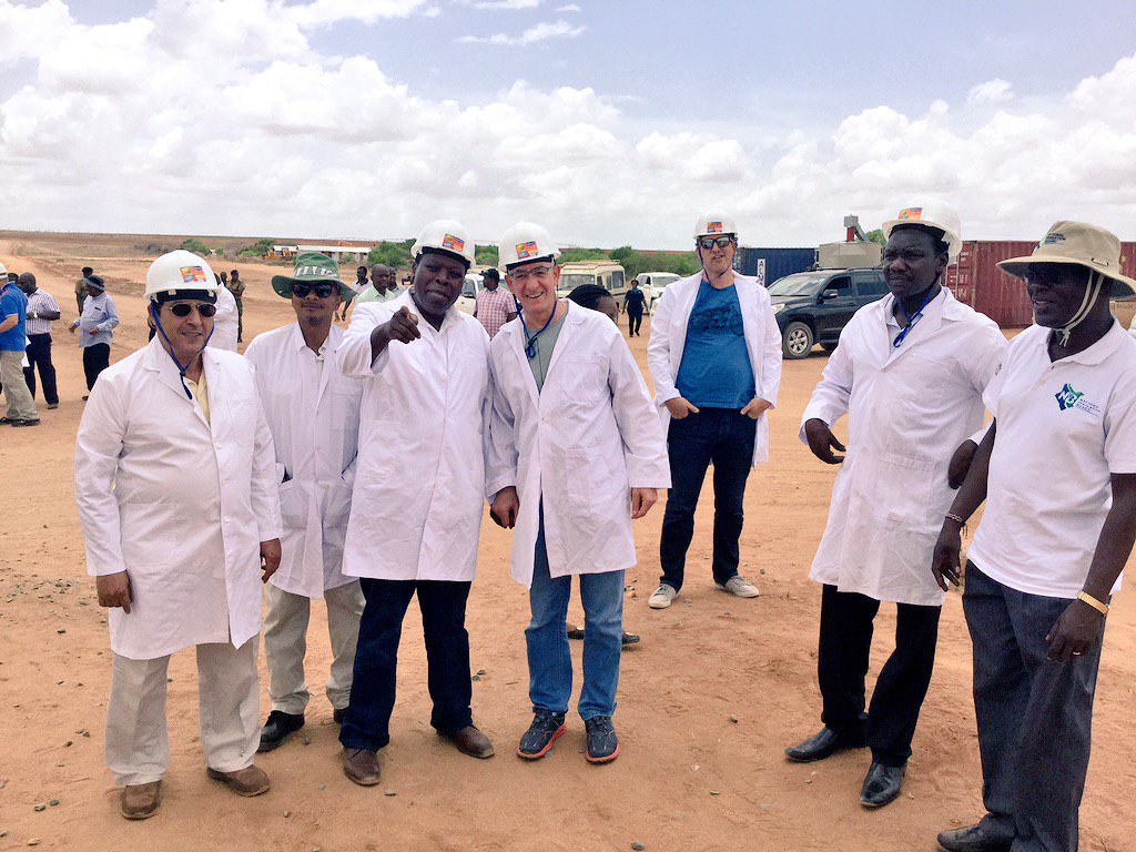 Ce9FwL-WIAAjOxS.jpg:large