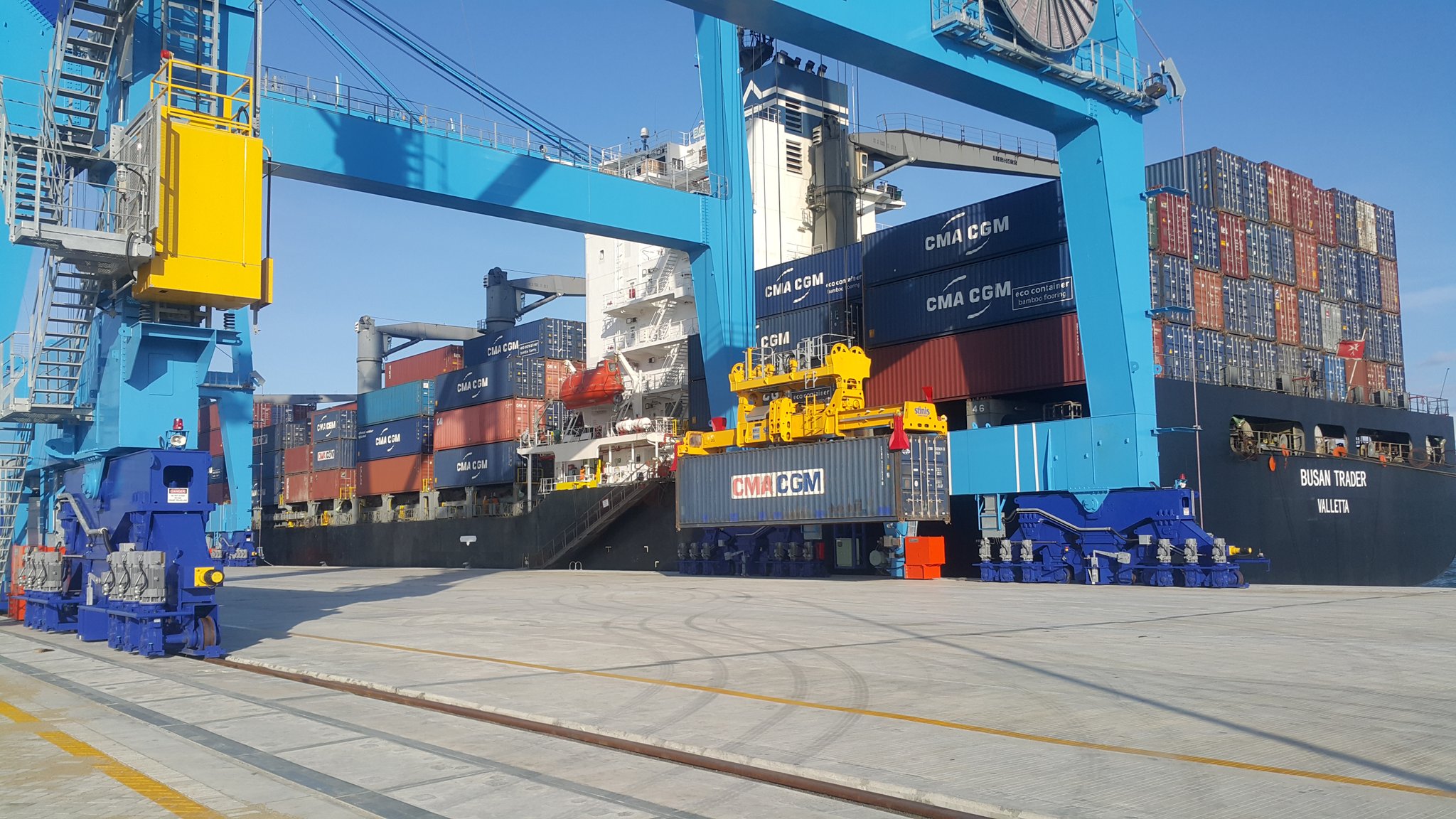 Cg5P7h4W4AADRwu.jpg:large