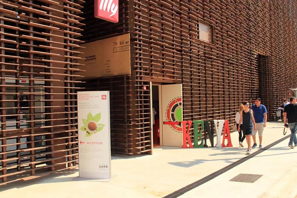 COX3zXMUwAATrIn.jpg:large