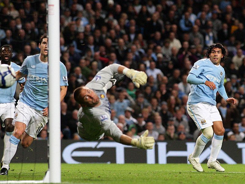 Man-City-v-West-Ham-Carlos-Tevez-second-goal_2366513.jpg