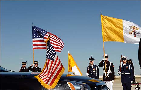 _44571904_flags_afp_466_300.jpg