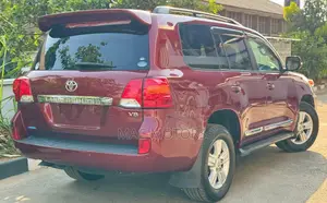 Toyota Land Cruiser 4.5 V8 VXR 2014 Red