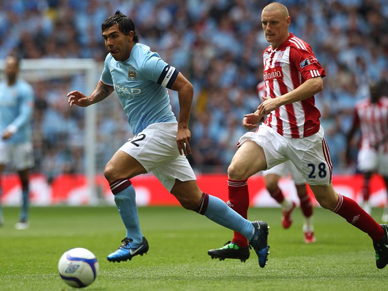 Manchester-City-v-Stoke-Carlos-Tevez-Andy-Wil_2596701.jpg