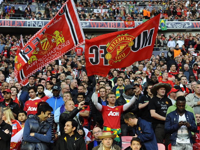 Manchester-United-fans-Champions-League-final_2602844.jpg