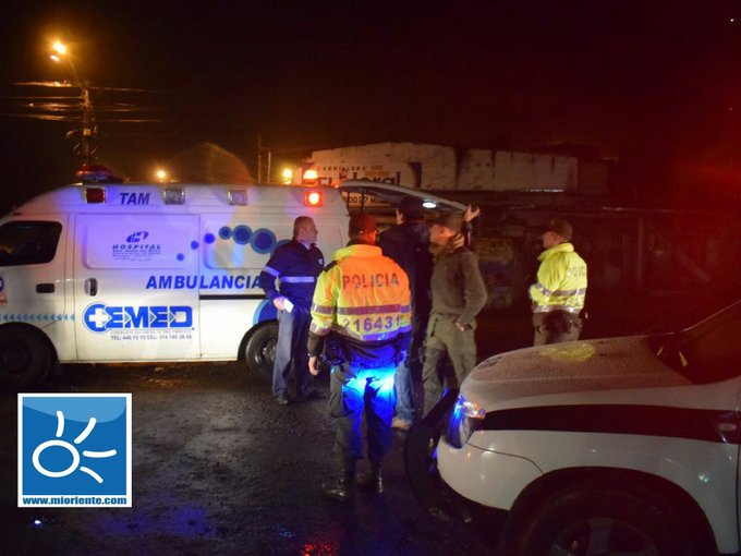 CyaAffWWgAEDMX9.jpg:small